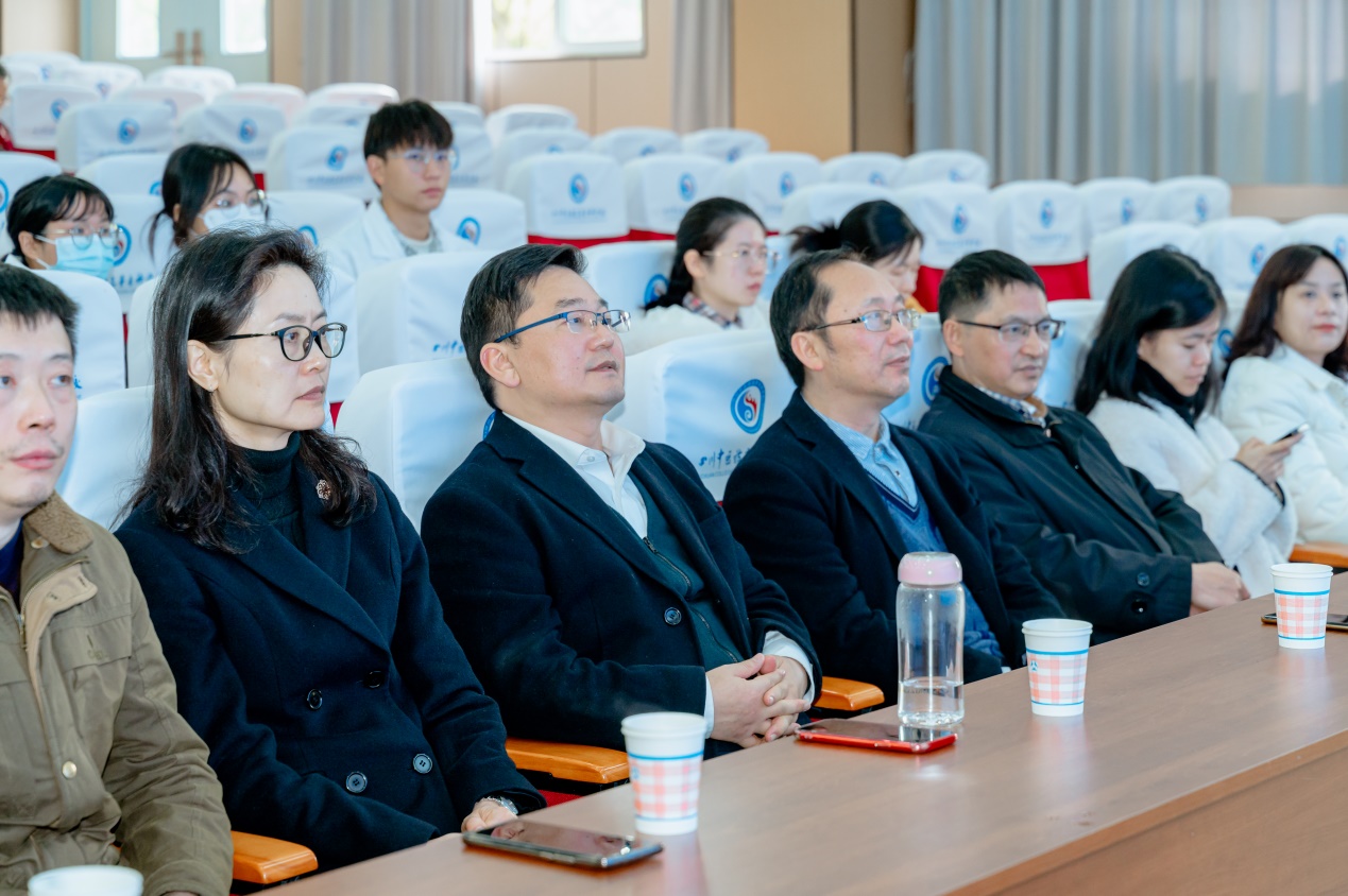 说明: C:\Users\Administrator\Desktop\新建文件夹\DSC_9886.jpg