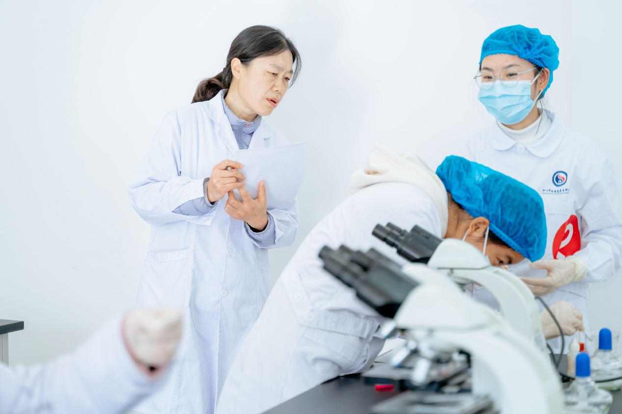 说明: C:\Users\Administrator\Desktop\新建文件夹\DSC_9978_1.jpg