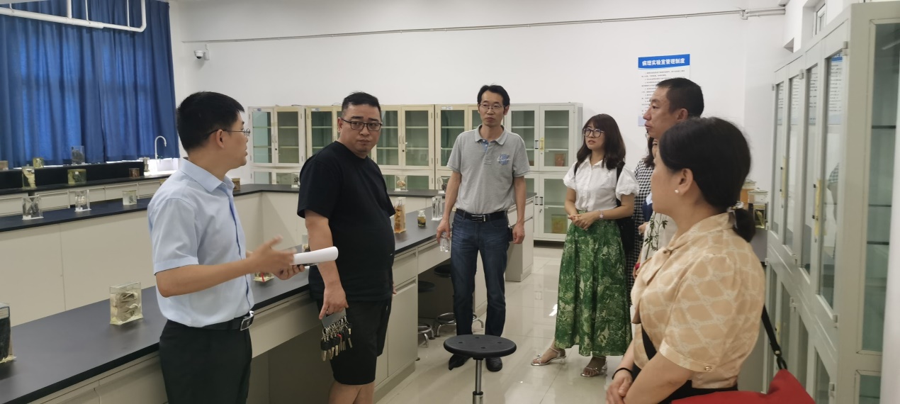 说明: F:\2024年医学基础部新闻稿\主任例会\第5次会议安全会议\照片\QQ图片20240620100635.jpg